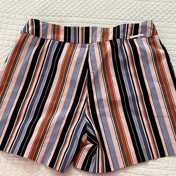 I❤️Tyler Madison Women's Pull-On Shorts Size 4 - Picture 4 of 5